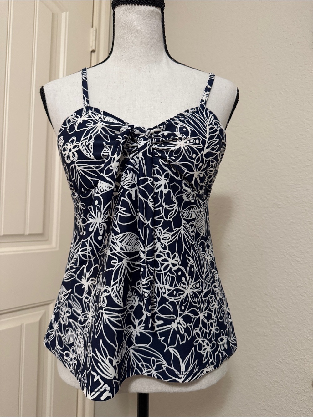 & Other Stories Navy and White Floral Tie-Front Camisole